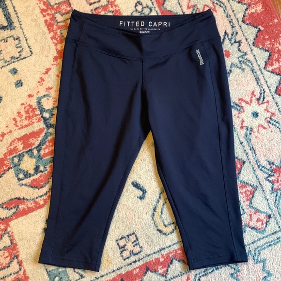 Reebok Pants - 🔥 3 for $20 SALE 🔥 REEBOK | Fitted Capri | Navy Size L